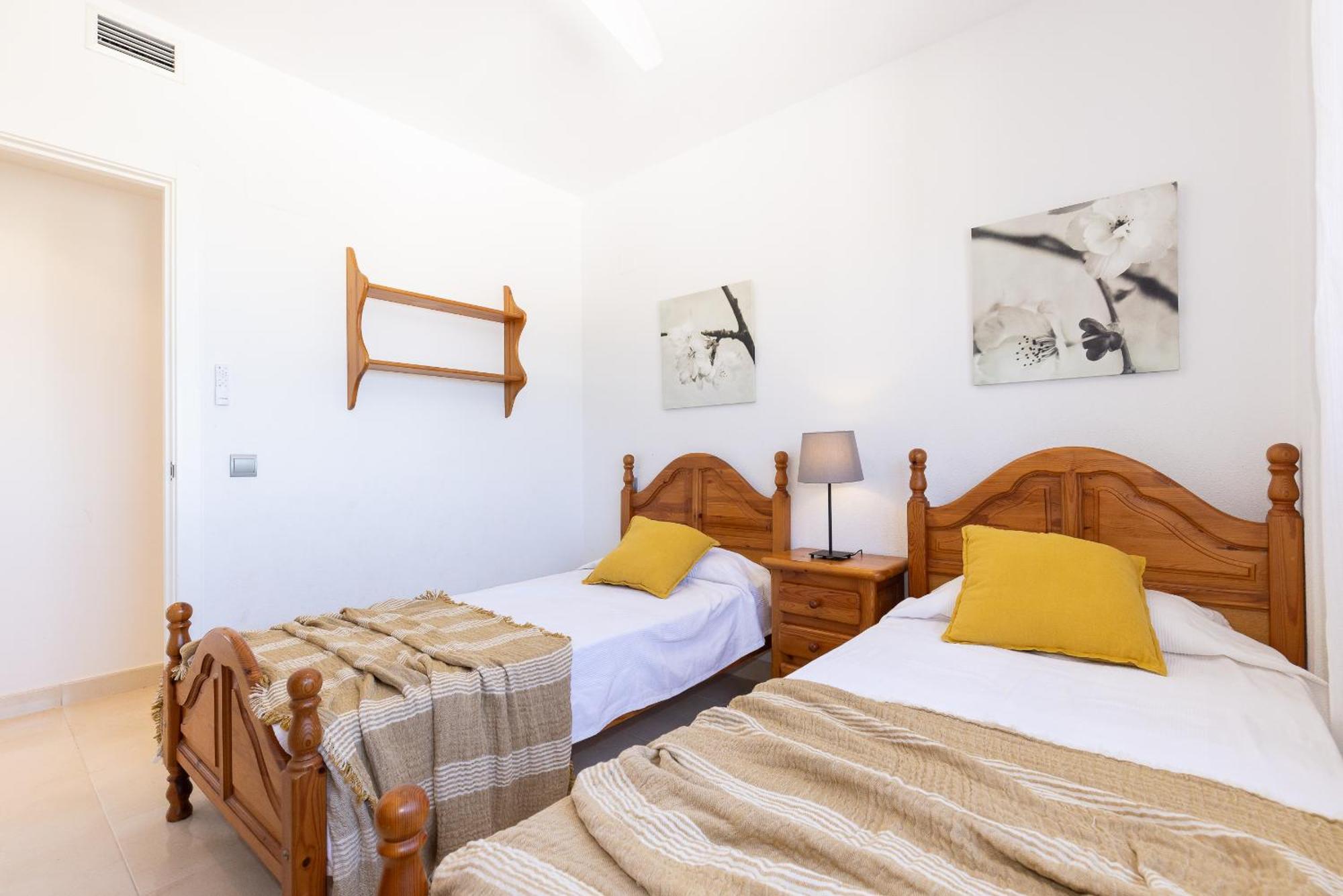 Uhc Salou Villa Family Complex Номер фото